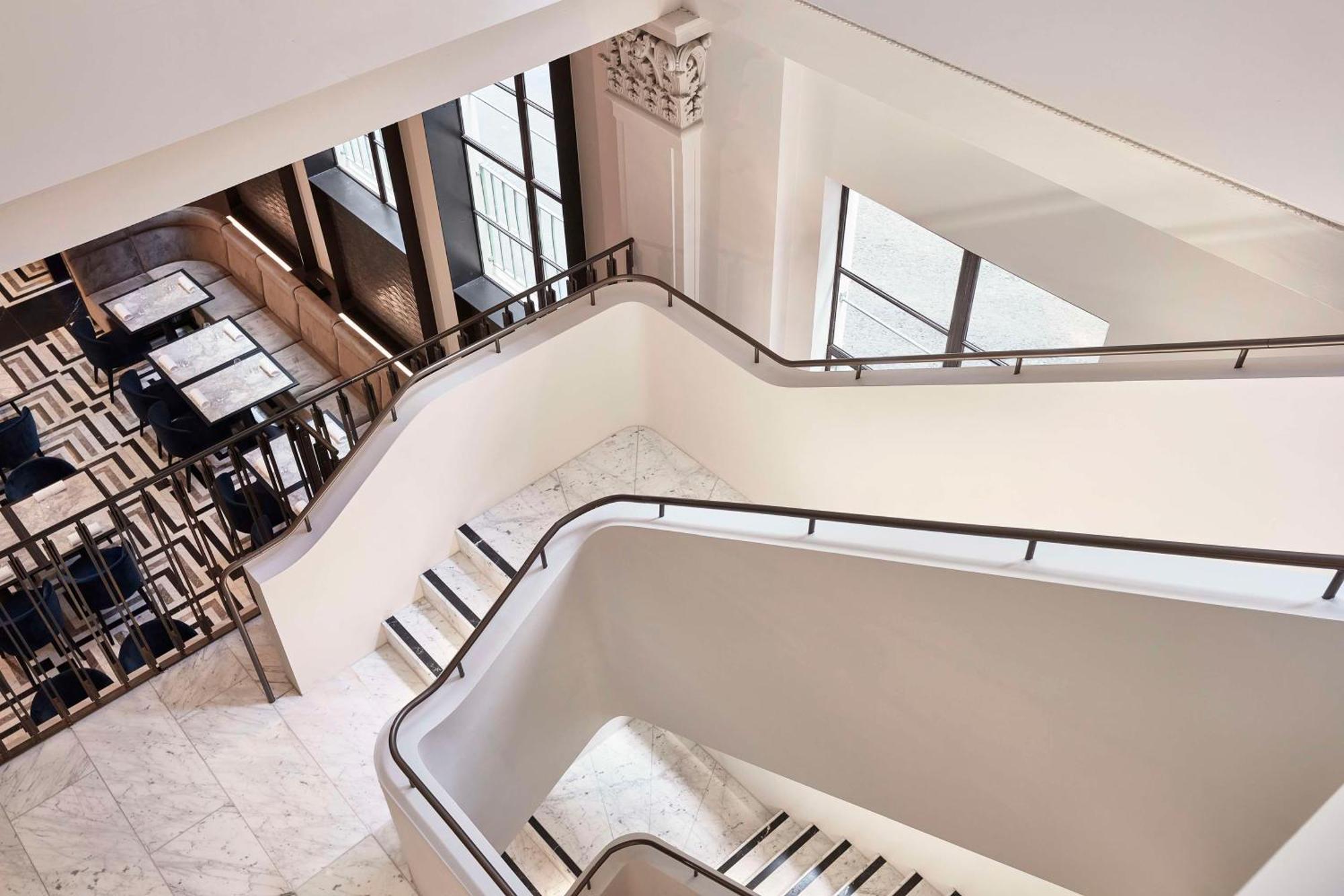 Hilton Melbourne Little Queen Street Exterior photo Staircase